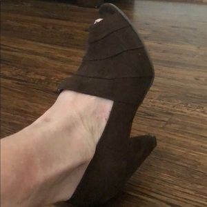 Brown suede bootie/heel
